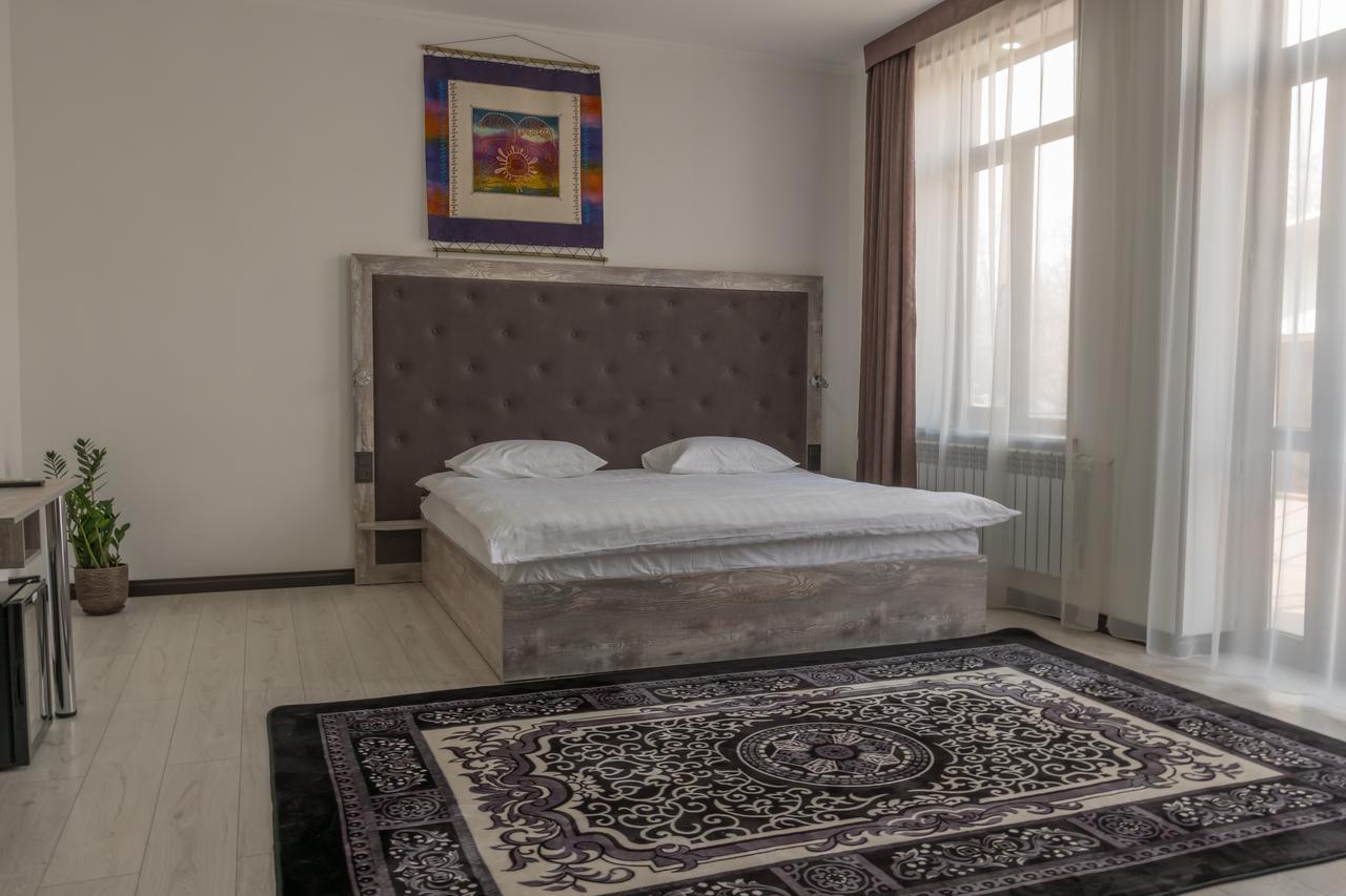 Home Guest Residence Biszkek Zewnętrze zdjęcie